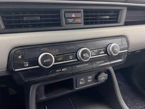 Used 2023 Honda Pilot Touring image 28