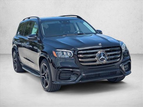 New 2026 Mercedes-Benz GLS 450 4MATIC image 6