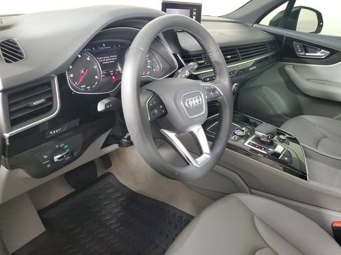 Used 2018 Audi Q7 3.0T Premium AWD/4WD image 24