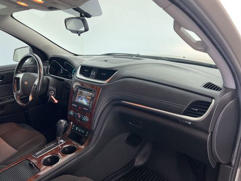 Used 2014 Chevrolet Traverse LT w/ All-Star Edition image 24