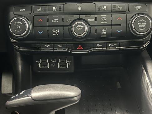 Used 2025 Dodge Durango R/T image 21