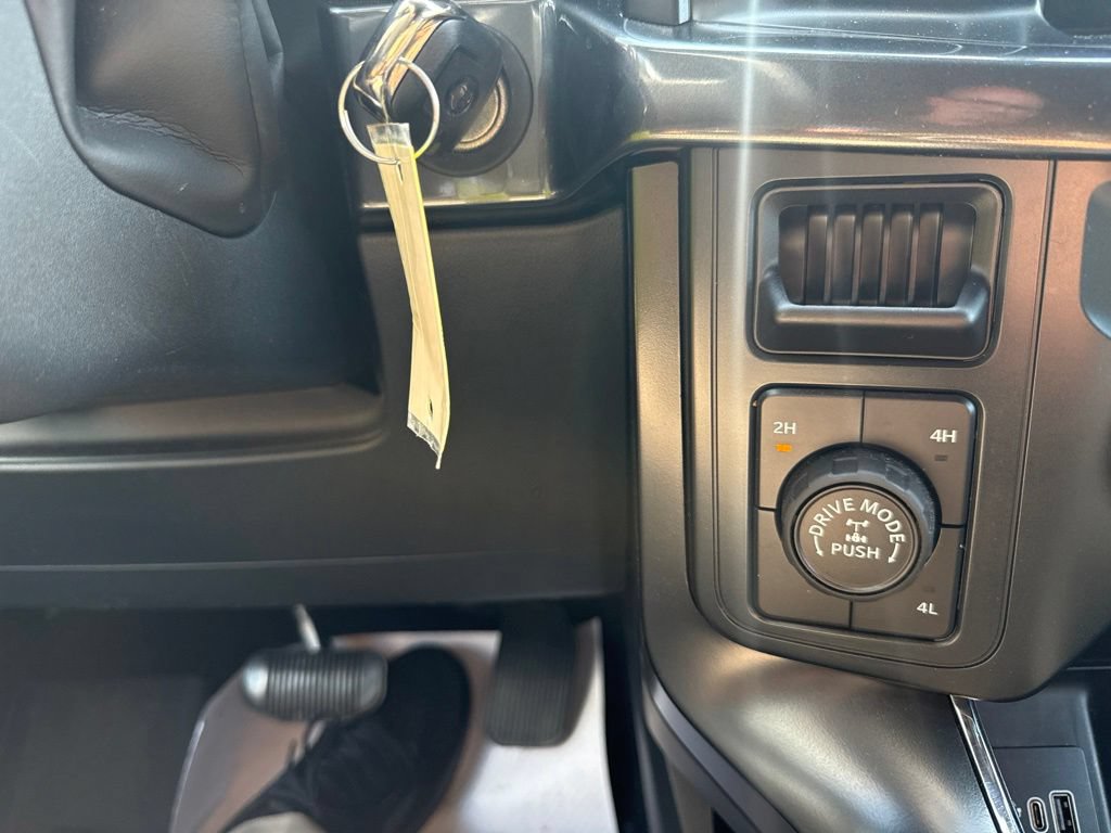 Used 2025 Ford F150 STX w/ Equipment Group 200A AWD/4WD image 17