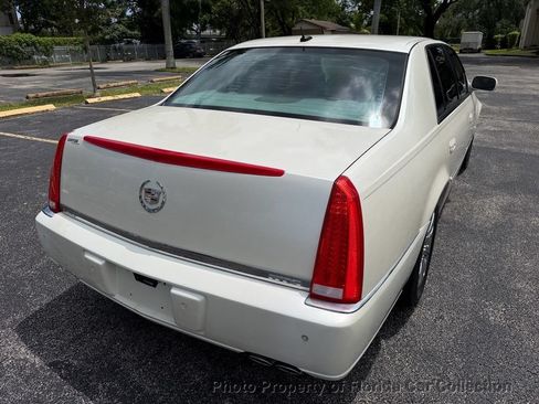 Used 2008 Cadillac DTS FWD image 18
