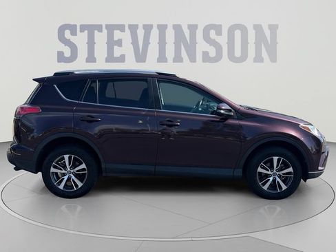 Used 2017 Toyota RAV4 XLE w/ Carpet Mat Package AWD/4WD image 6