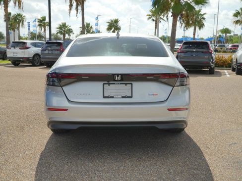 Used 2024 Honda Accord EX image 6
