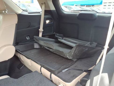 Used 2023 Ford Explorer XLT w/ Equipment Group 202A AWD/4WD image 11