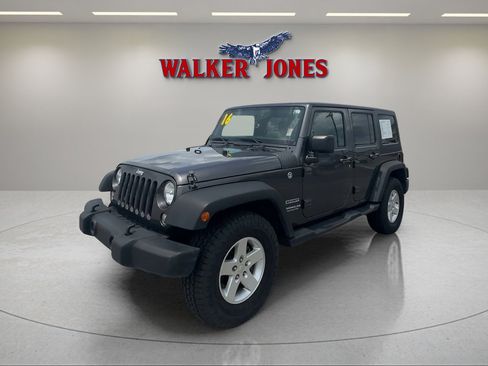 Used 2016 Jeep Wrangler Unlimited Sport w/ Quick Order Package 24S AWD/4WD image 3