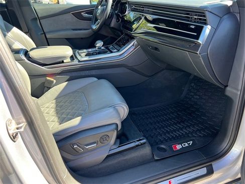 Used 2022 Audi SQ7 Premium Plus w/ SQ7 Executive Package image 13