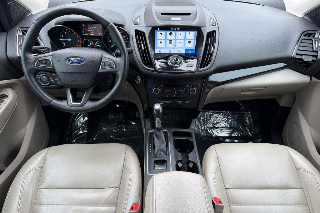 Used 2017 Ford Escape Titanium FWD image 11