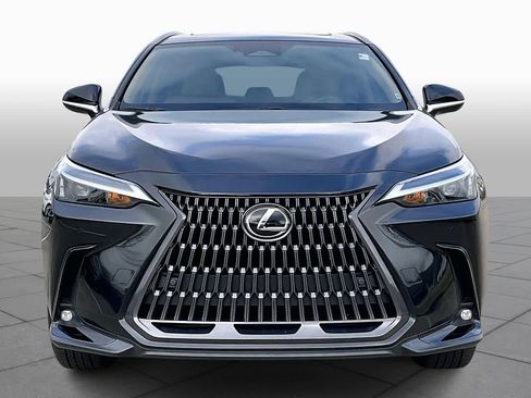 Used 2025 Lexus NX 250 FWD w/ Cold Area Package image 4