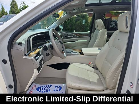 Used 2022 Cadillac Escalade ESV Premium Luxury Platinum w/ LPO, Radiant Package AWD/4WD image 10