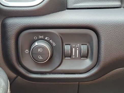 Used 2022 RAM 3500 Laramie AWD/4WD image 26