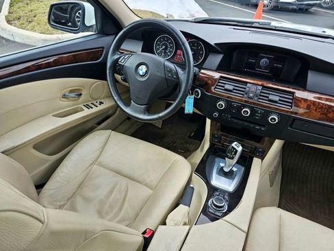 Used 2010 BMW 528i xDrive Sedan image 27