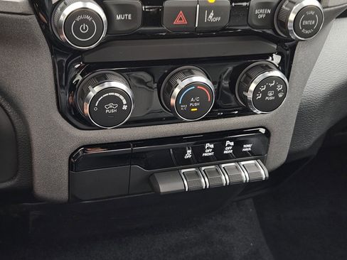 New 2026 RAM 1500 Tradesman AWD/4WD image 19