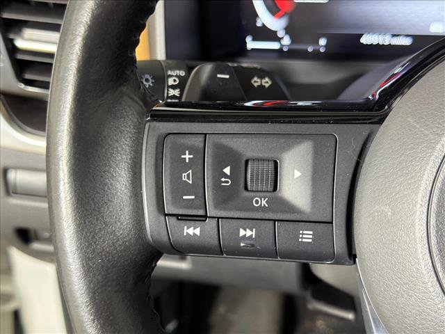 Used 2021 Nissan Rogue Platinum FWD image 27