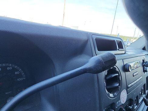 Used 2011 Ford E-250 and Econoline 250 RWD image 16