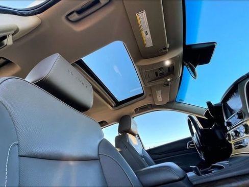 Used 2018 GMC Yukon Denali image 22