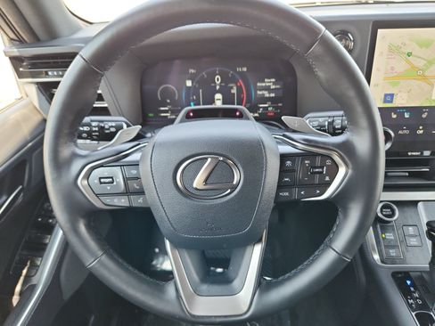 Used 2025 Lexus GX 550 w/ Cold Area Package AWD/4WD image 9