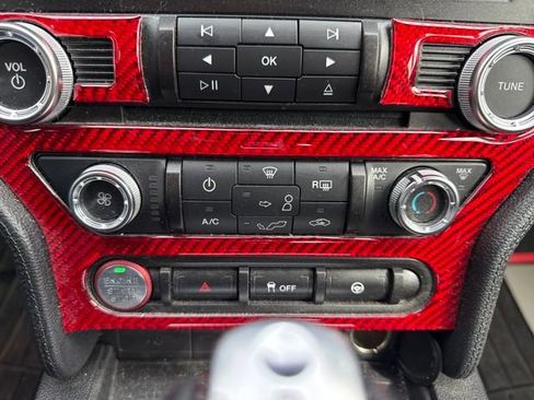 Used 2018 Ford Mustang Coupe image 26