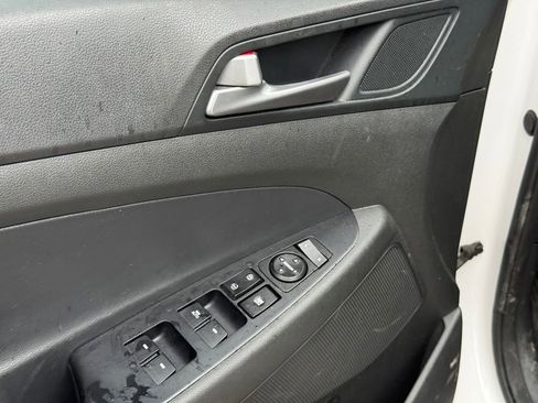 Used 2017 Hyundai Tucson Night AWD/4WD image 11