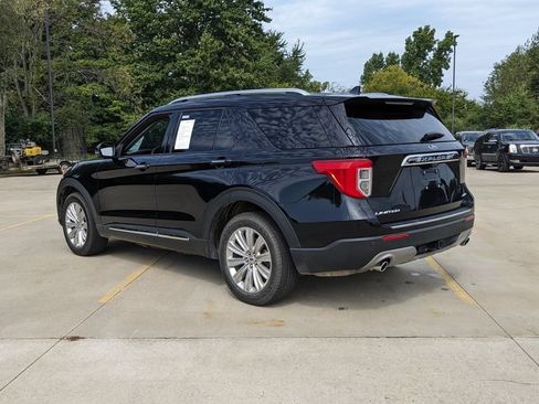 Used 2024 Ford Explorer Limited w/ Limited Technology Package AWD/4WD image 5
