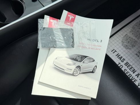 Used 2018 Tesla Model 3 Long Range image 50