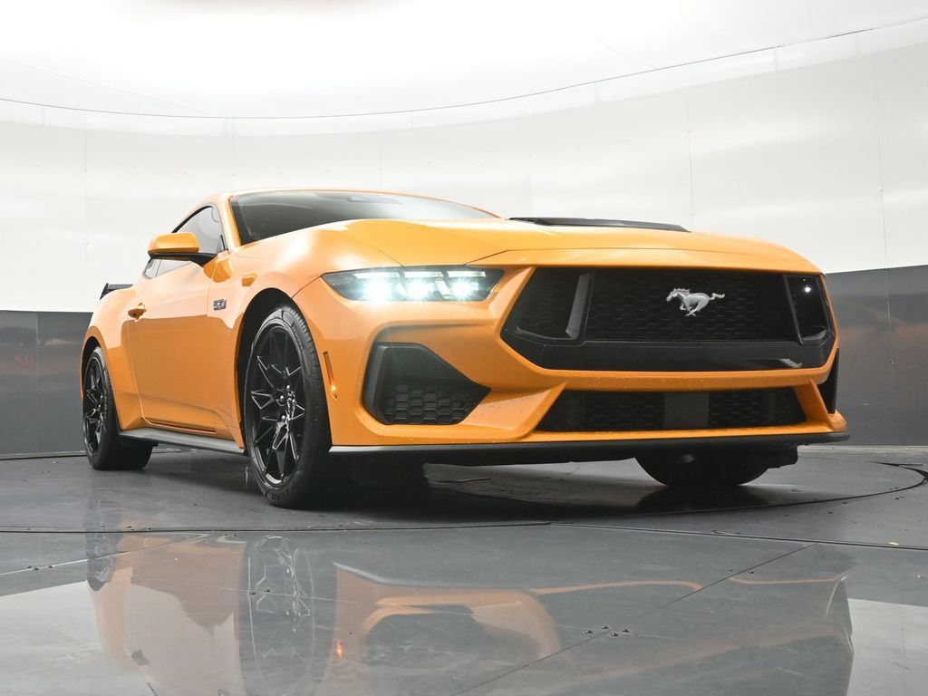 Used 2026 Ford Mustang GT Premium RWD image 27