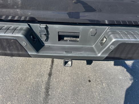 Certified 2022 Ford F150 XLT w/ Equipment Group 302A High image 15