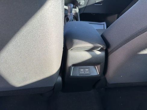 Used 2024 Toyota Corolla LE image 20