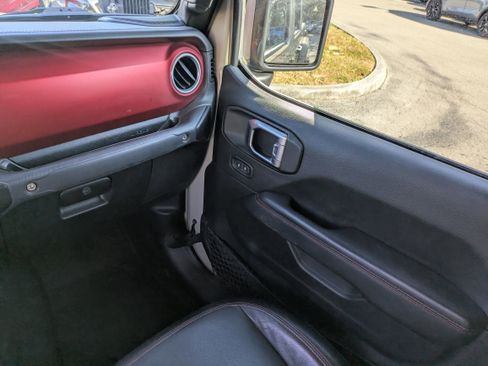 Used 2020 Jeep Gladiator Rubicon image 18