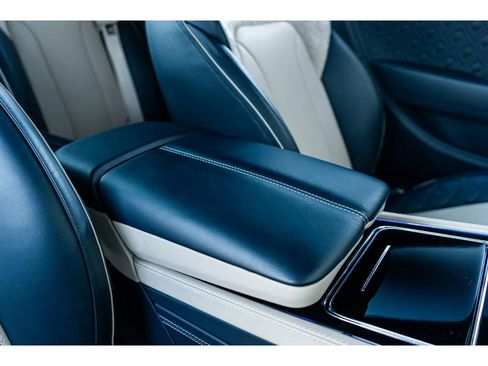 Used 2022 Bentley Continental GT V8 image 65