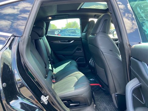Used 2021 Maserati Levante GranSport image 15
