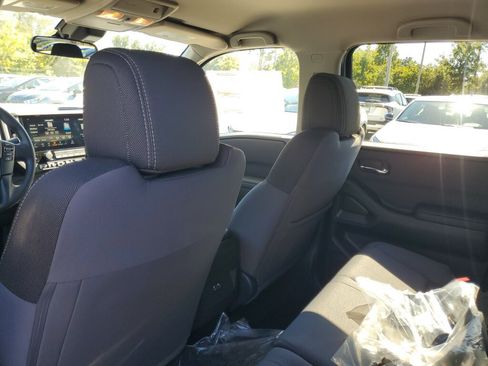 New 2026 Nissan Frontier SV w/ Tow Package RWD image 10