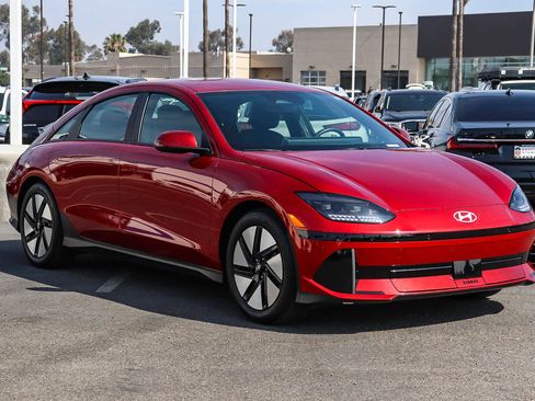 Used 2024 Hyundai Ioniq 6 SE image 3