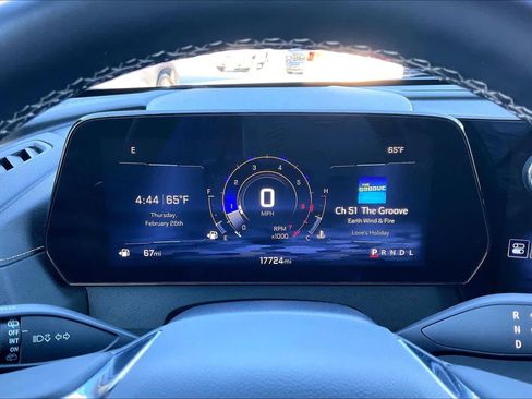 Used 2025 Chevrolet Traverse LT image 25