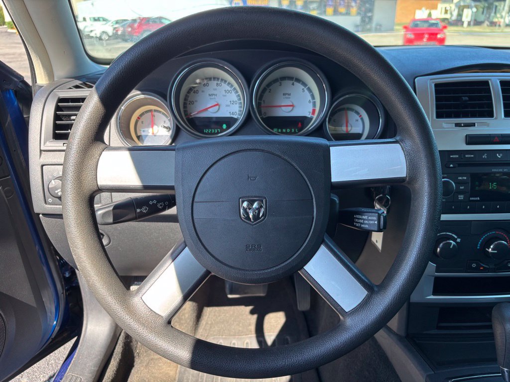 Used 2009 Dodge Charger SXT RWD image 34