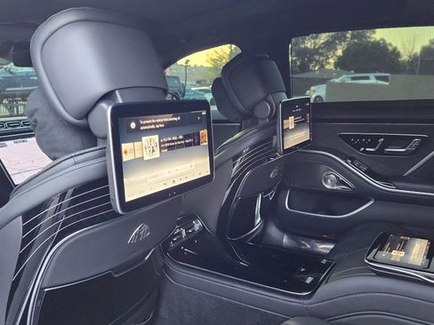 Used 2024 Mercedes-Benz Maybach S 580 4MATIC image 20