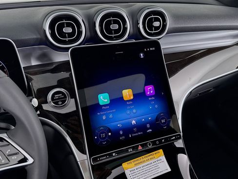 New 2026 Mercedes-Benz GLC 300 4MATIC image 19