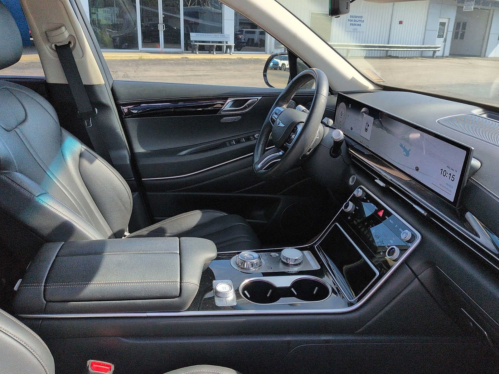 Used 2025 Genesis GV80 2.5T AWD/4WD image 10