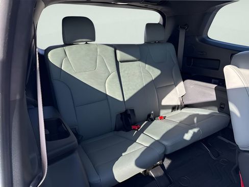 Used 2024 Kia Telluride SX Prestige X-Line image 11