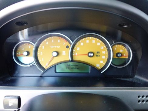 Used 2004 Pontiac GTO image 33