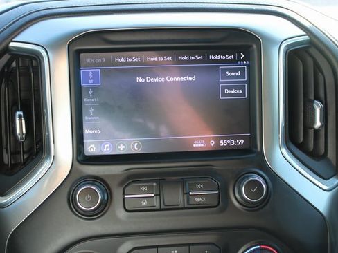 Used 2021 Chevrolet Silverado 1500 RST image 19