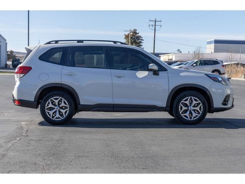 Certified 2023 Subaru Forester Premium image 2