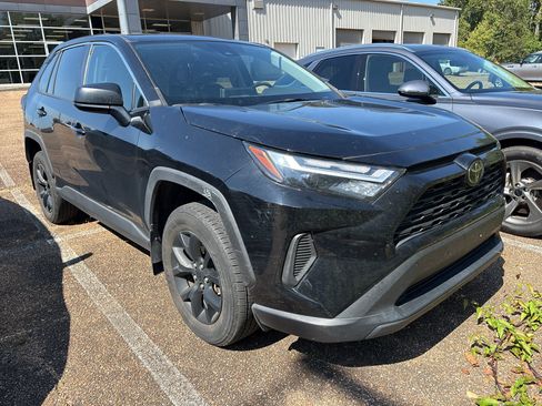 Used 2024 Toyota RAV4 LE FWD image 1
