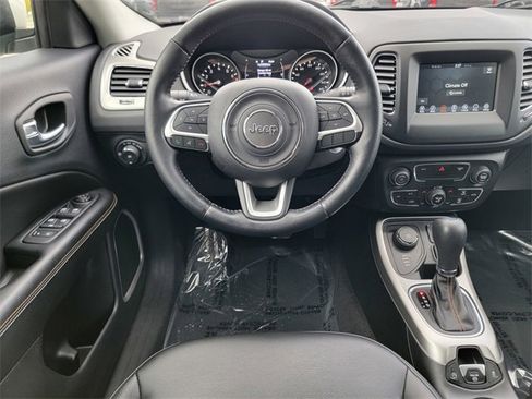 Certified 2020 Jeep Compass Latitude w/ Cold Weather Group image 31