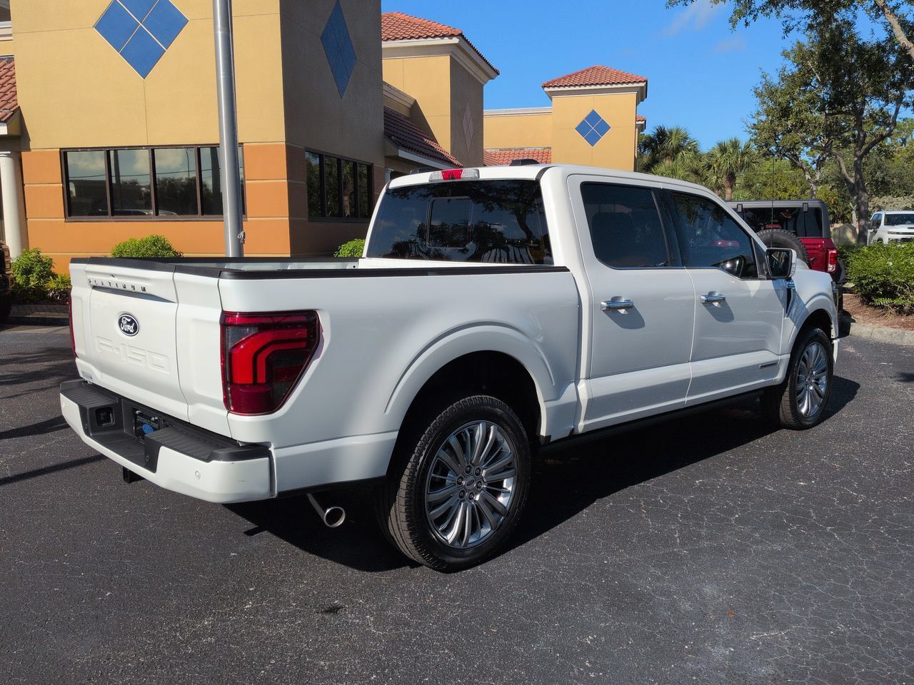 Used 2025 Ford F150 Platinum w/ Equipment Group 703A Plus AWD/4WD image 4