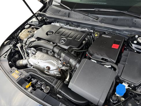 Used 2020 Mercedes-Benz CLA 250 image 11