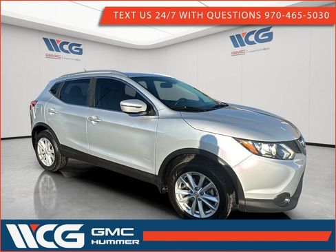 Used 2017 Nissan Rogue Sport SV AWD/4WD image 1