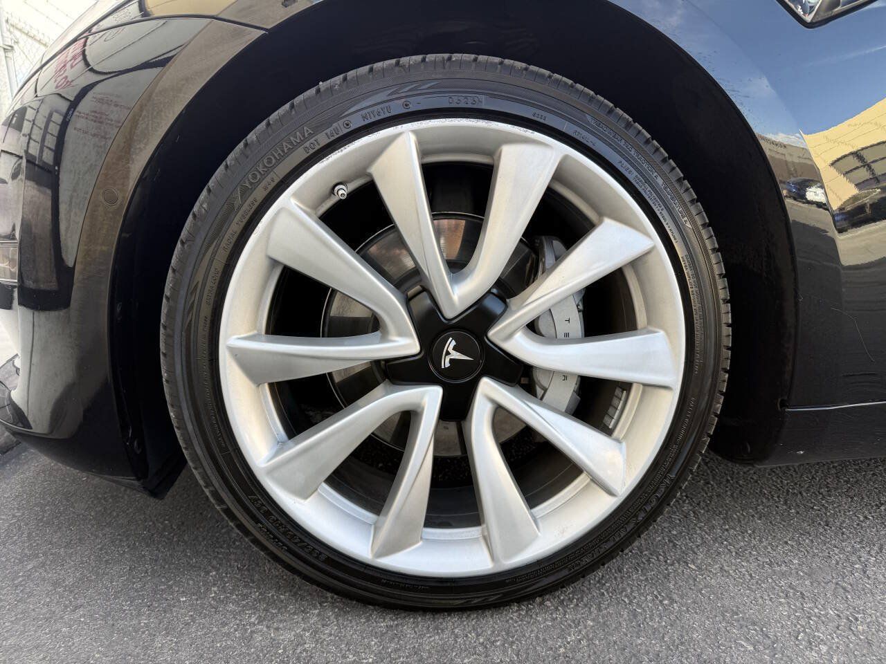 Used 2020 Tesla Model 3 Long Range AWD/4WD image 24