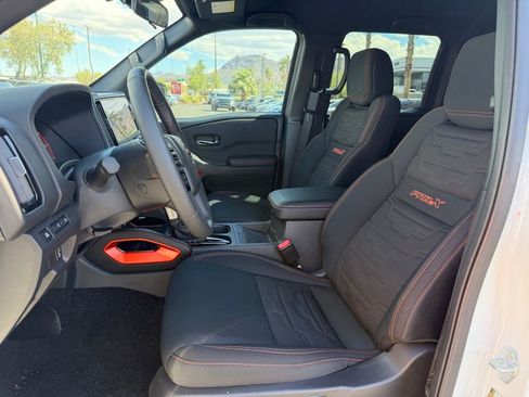 Used 2025 Nissan Frontier Pro-X w/ Pro Convenience Package image 12